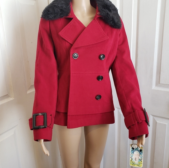Double Breasted Coat with Faux Fur Trim - Picture 4 of 16